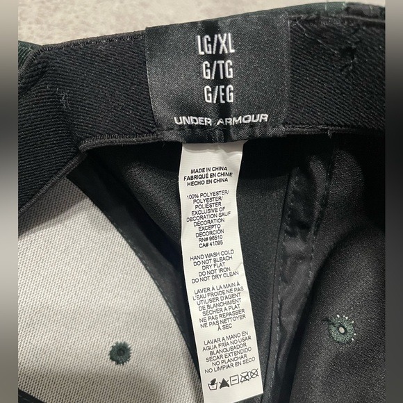 Under Armour LG/XL Black Hat with Yellow Logo - Picture 6 of 7